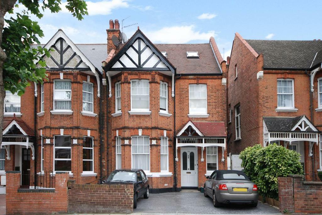 Main image of property: Brondesbury Park, London, NW2