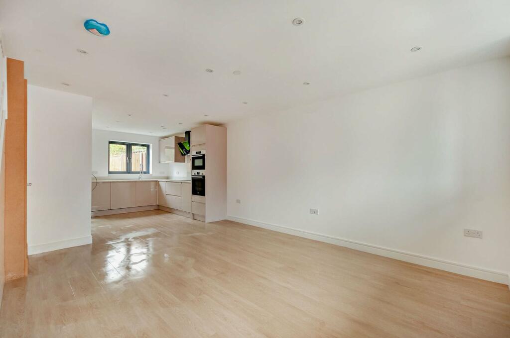 Additional property image - Tivoli Park Gardens, Margate, CT9