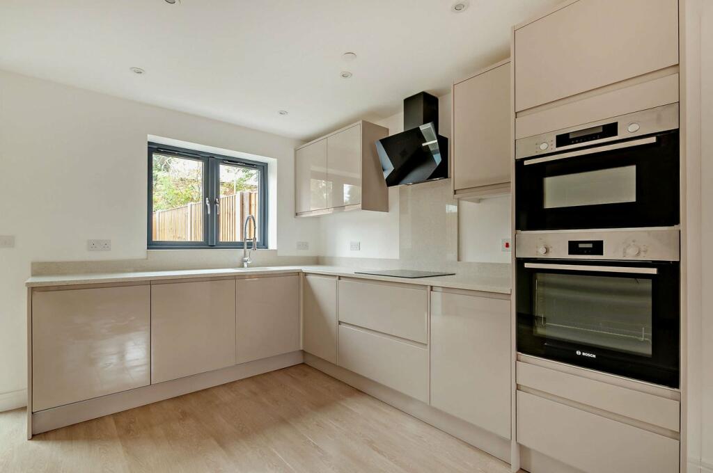Additional property image - Tivoli Park Gardens, Margate, CT9