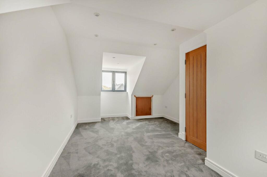 Additional property image - Tivoli Park Gardens, Margate, CT9