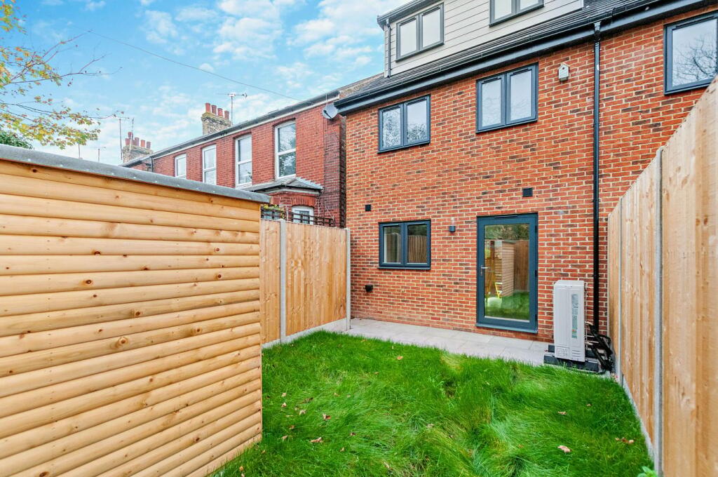 Additional property image - Tivoli Park Gardens, Margate, CT9