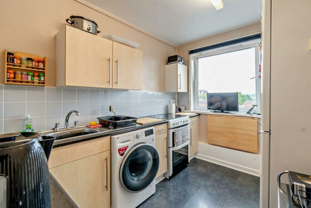 Additional property image - Spon Lane, West Bromwich, B70