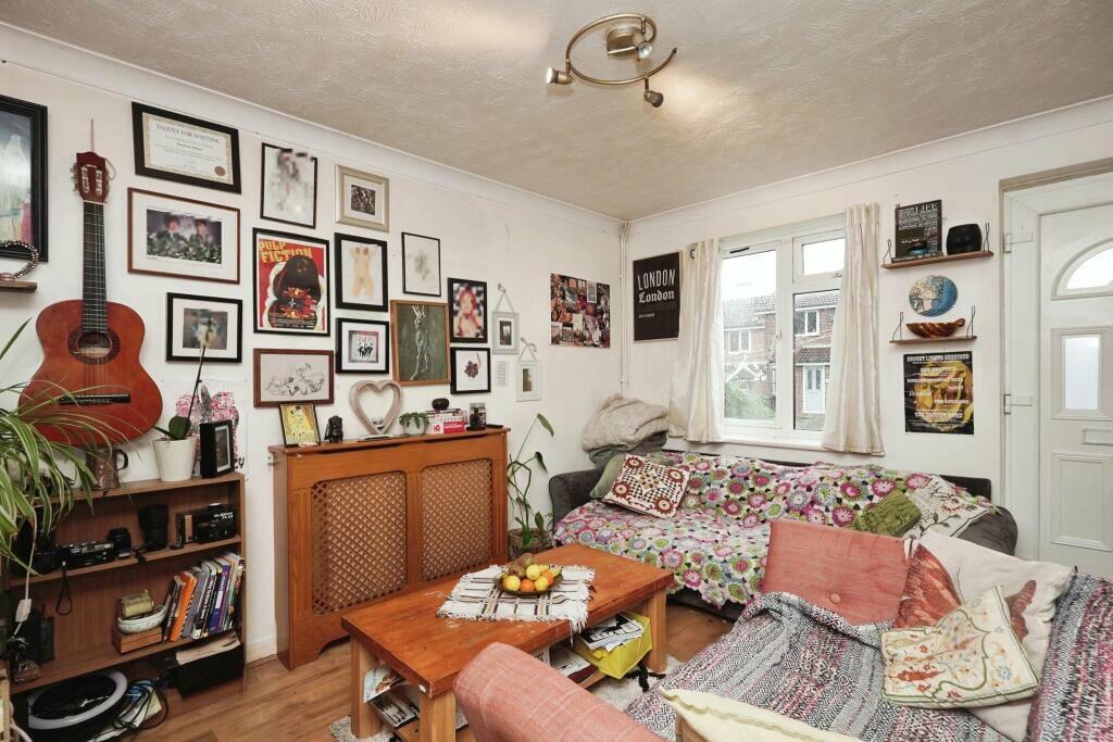 Additional property image - Brambledown, Folkestone, CT19