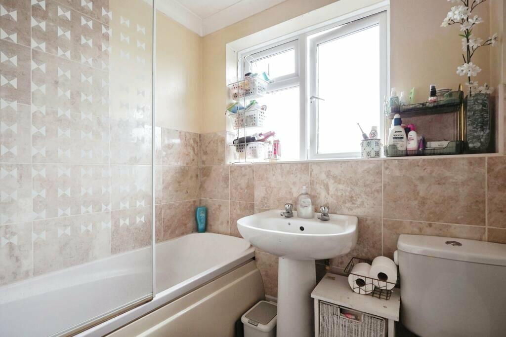 Additional property image - Brambledown, Folkestone, CT19
