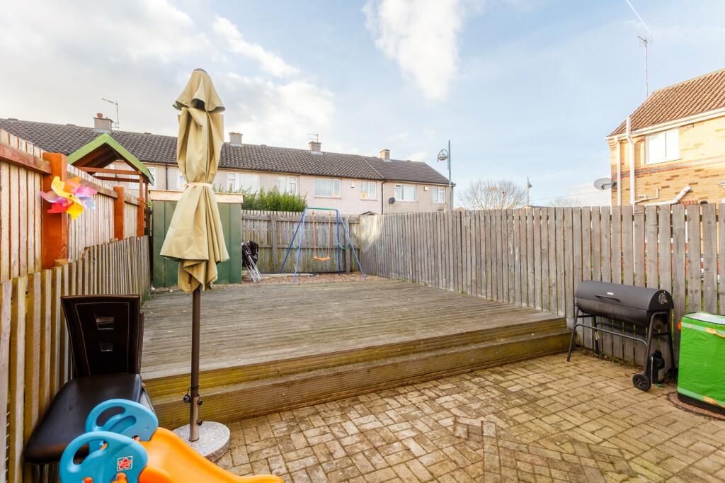 Additional property image - Holme Bank Close, Bradford, BD4