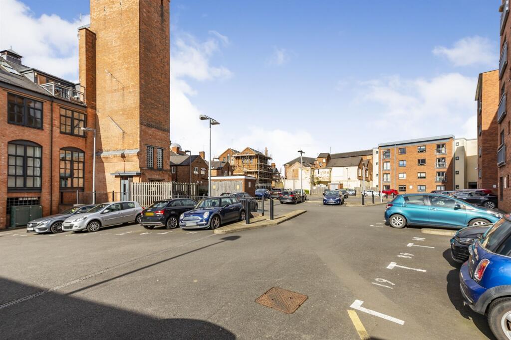 Main image of property: Western Road, Leicester, LE3