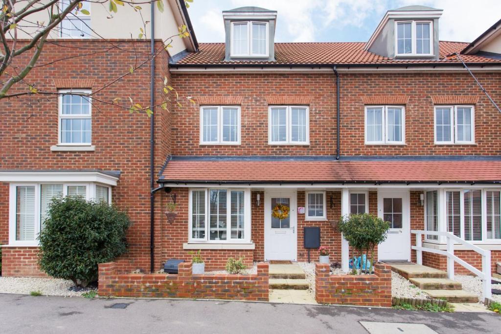 Main image of property: Corminster Avenue, Aylesham, Canterbury, CT3