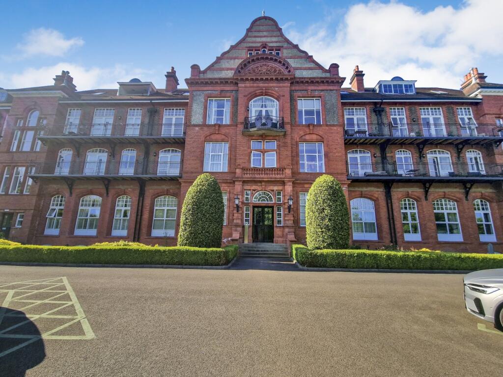 Main image of property: Kingswood Park, Kingswood, Frodsham, WA6
