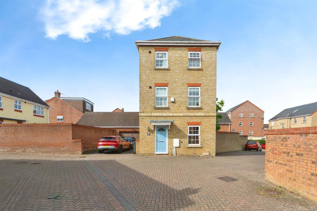 Main image of property: Ledwell, Shirley, Solihull, B90