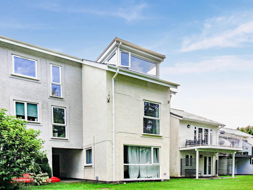 Main image of property: Ffordd Garnedd, Y Felinheli, LL56