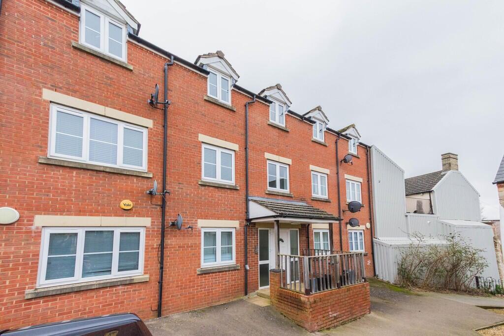 Main image of property: Palace Gate, Irthlingborough, Wellingborough, NN9