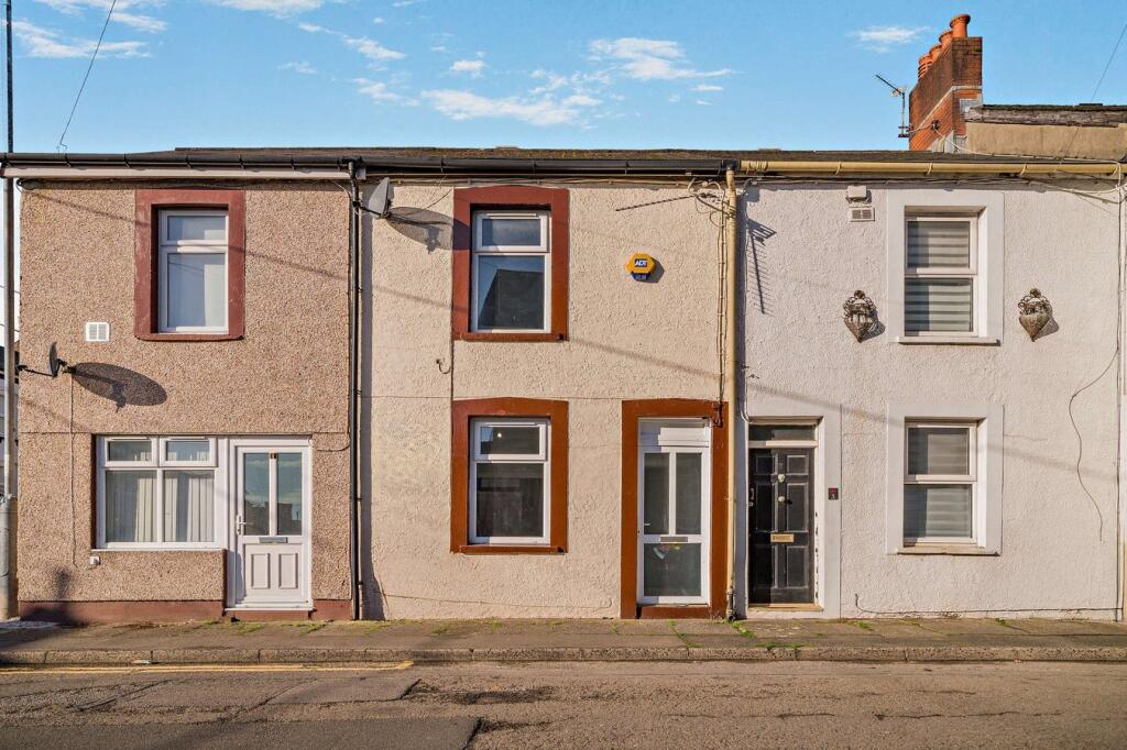 Main image of property: Oxford Street, Griffithstown, Pontypool, NP4