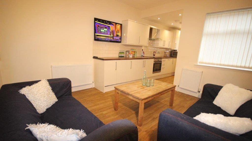 Main image of property: 15 Denham Road - STUDENT HOUSE