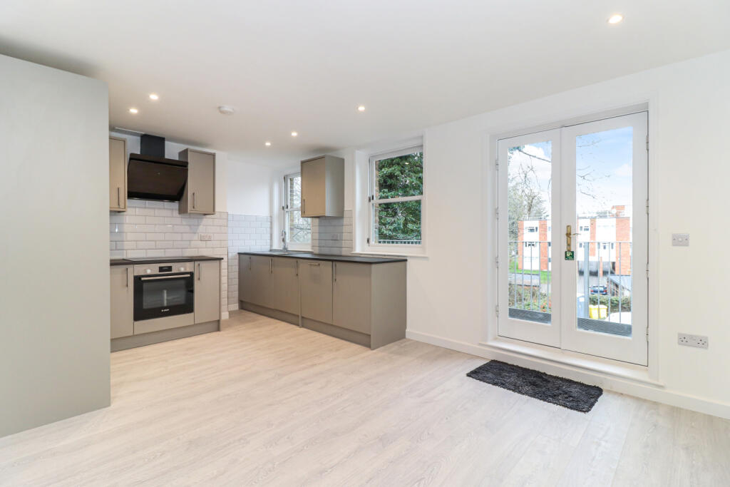Main image of property: Amersham Hill, High Wycombe, Bucks, HP13