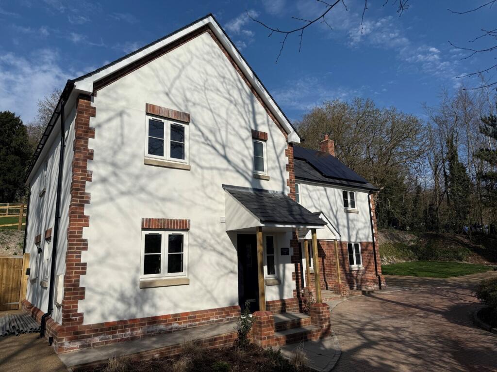 Main image of property: Burleighfield Estate, London Road, Loudwater, High Wycombe, HP10