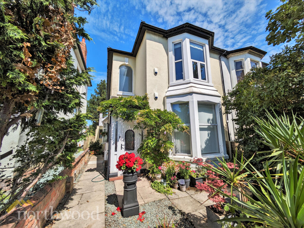 2 bedroom flat for sale in Scarisbrick New Road, Southport, PR8