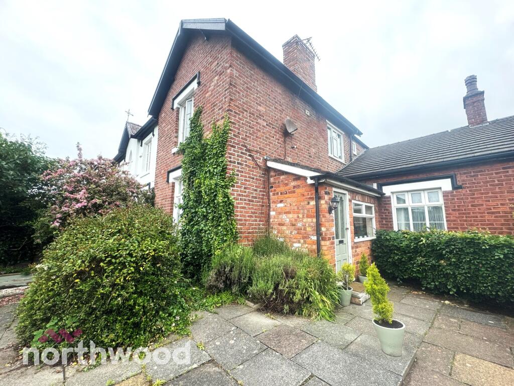 2 bedroom terraced house for sale in Aughton Road, Southport, PR8