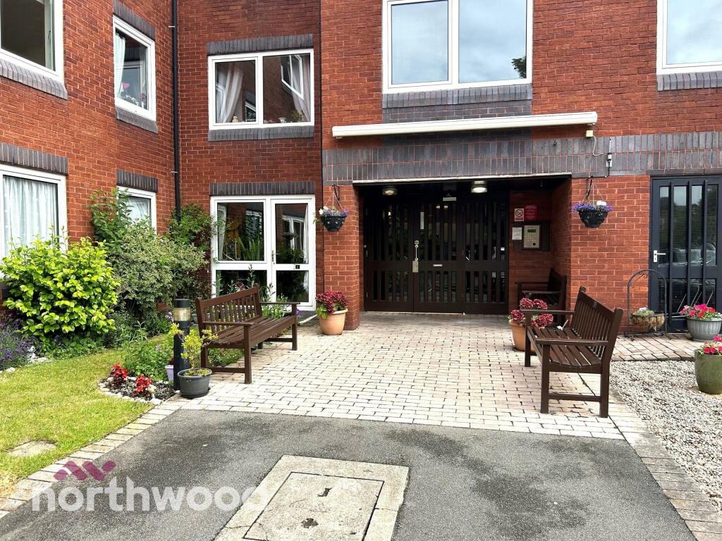 1 bedroom retirement property for sale in Park Road, Hesketh Park, Southport, PR9