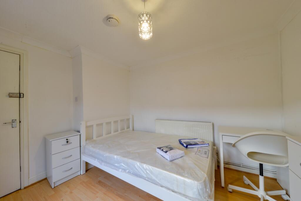 Additional property image - Shallcross Crescent, Hatfield, AL10