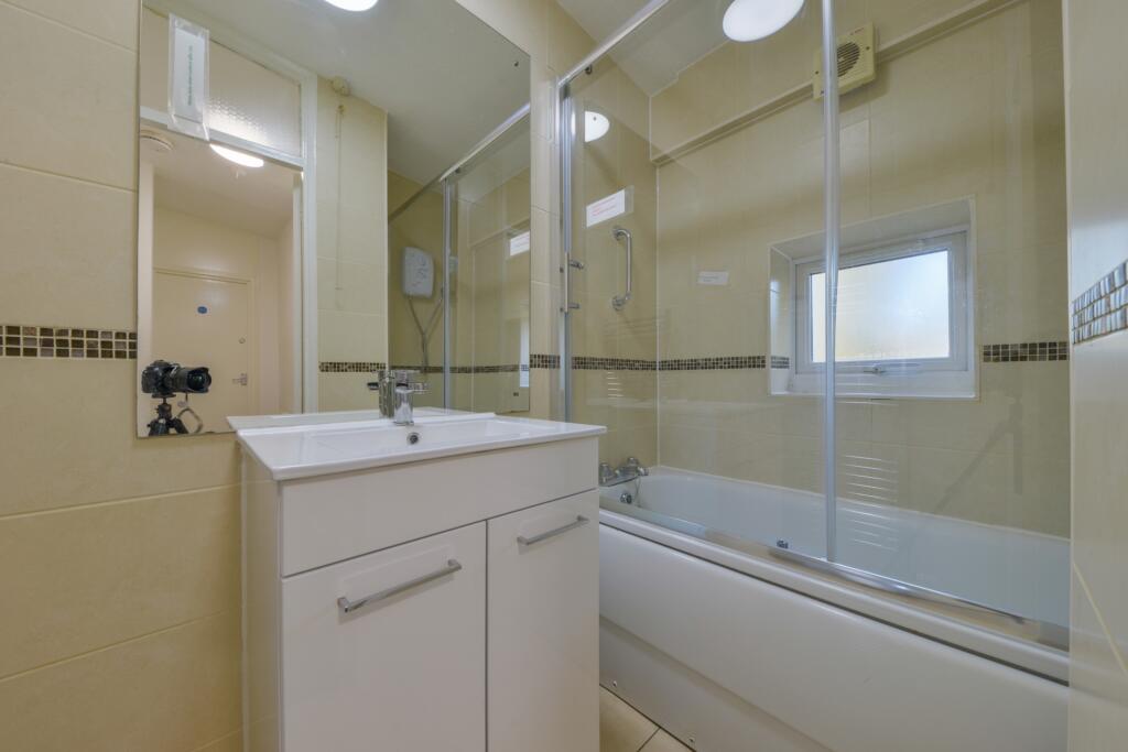 Additional property image - Shallcross Crescent, Hatfield, AL10