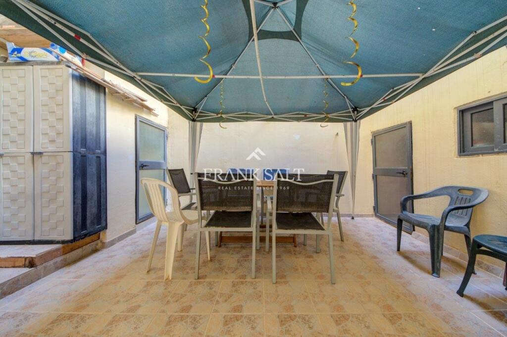 2 bedroom Maisonette in Qawra