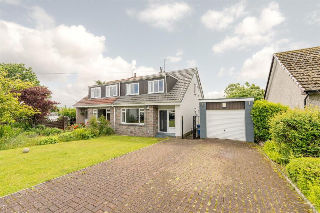 3 bedroom semidetached house for sale in 11 Birkdale Drive, Uphall