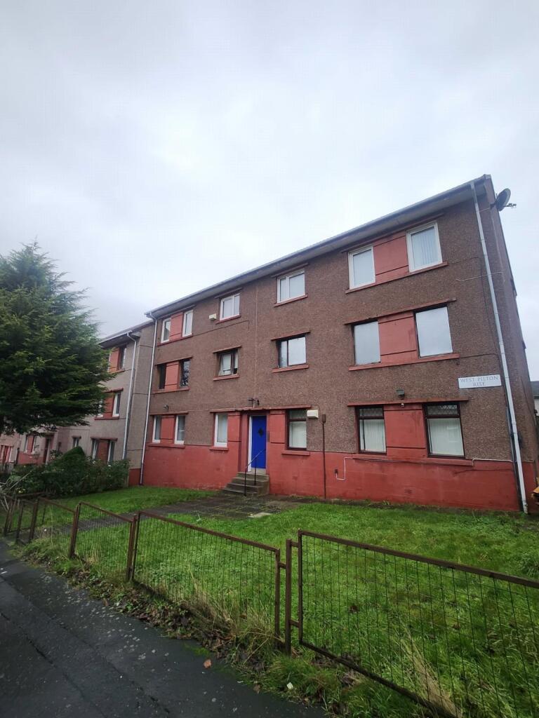 Main image of property: 2/4 West Pilton Rise, Edinburgh, EH4