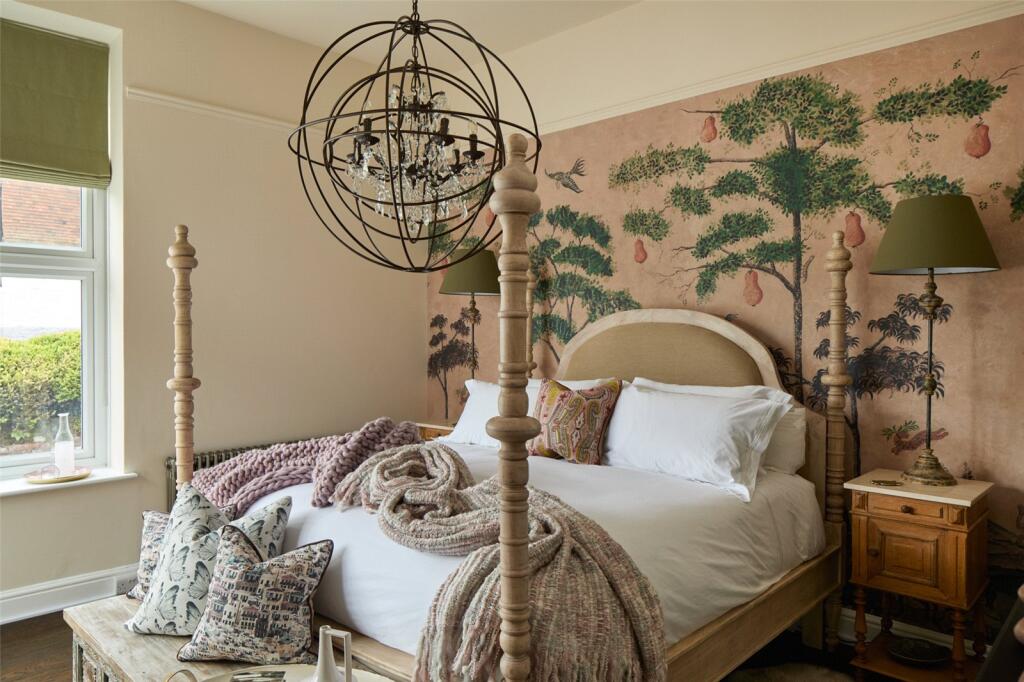 Main image of property: Flat 1 Hillcrest, Midhurst, West Sussex, GU29