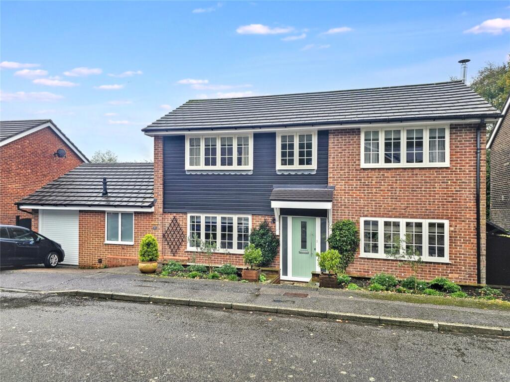 Main image of property: Bepton Close, Midhurst, West Sussex, GU29