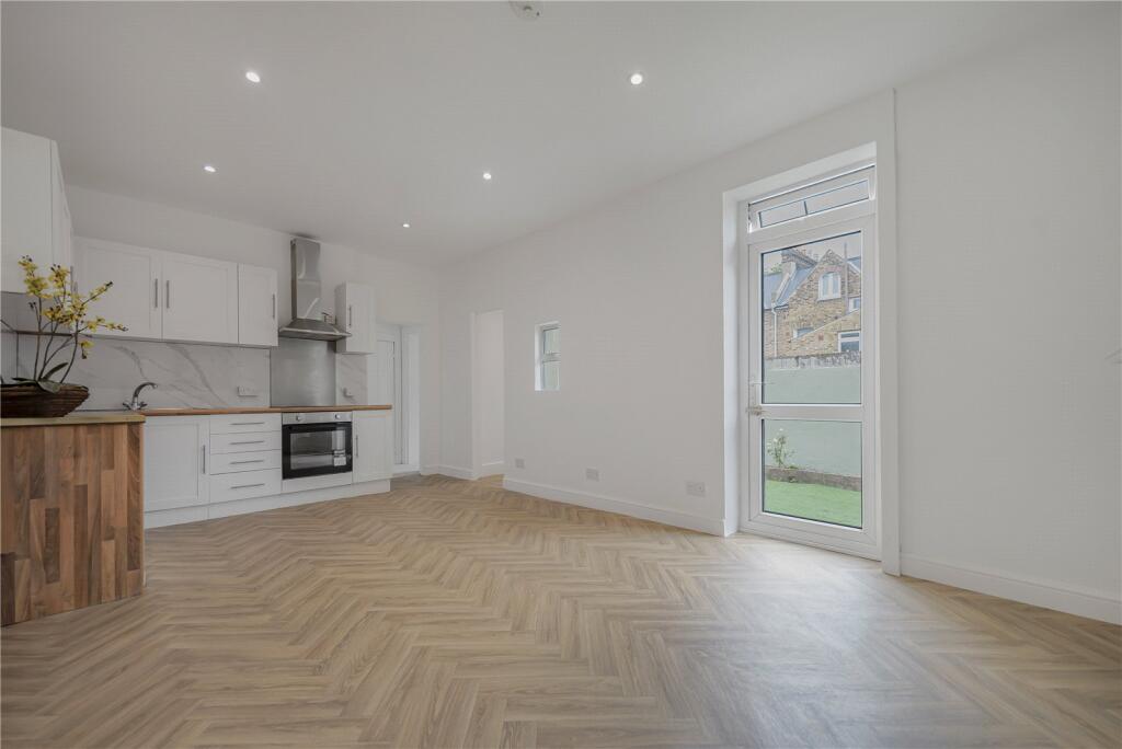 Main image of property: Brockley Grove, London, SE4
