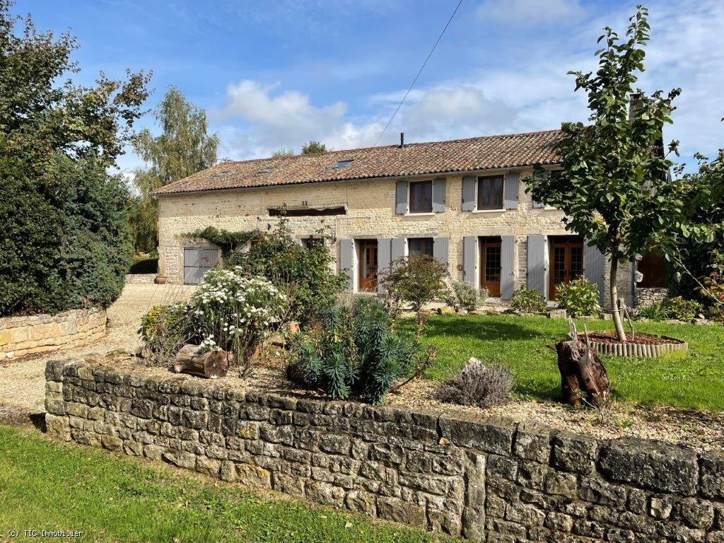 Main image of property: Sauze-Vaussais, Charente, 79190, France
