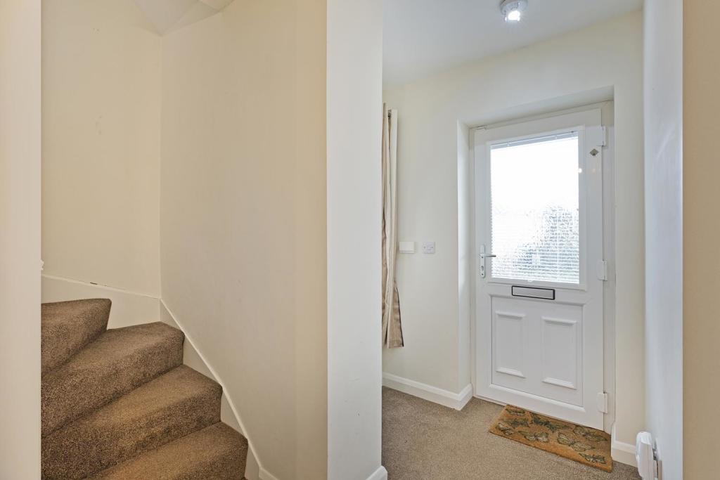 3 bedroom semidetached house for sale in Wyvil Crescent, ILKLEY, LS29