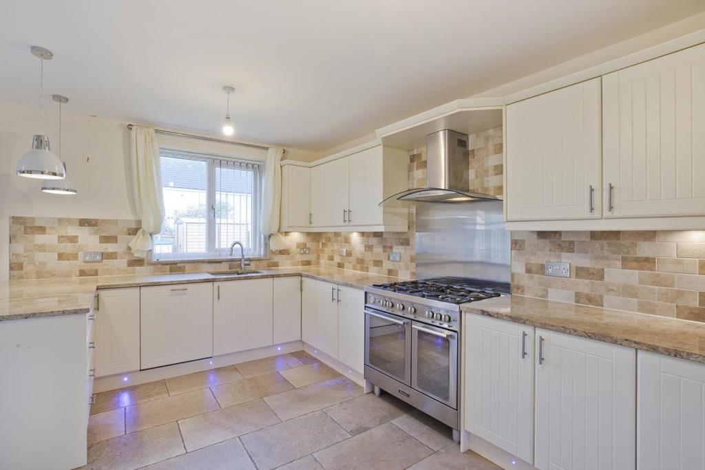3 bedroom semidetached house for sale in Wyvil Crescent, ILKLEY, LS29