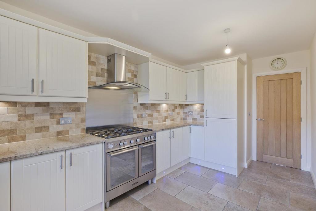 3 bedroom semidetached house for sale in Wyvil Crescent, ILKLEY, LS29