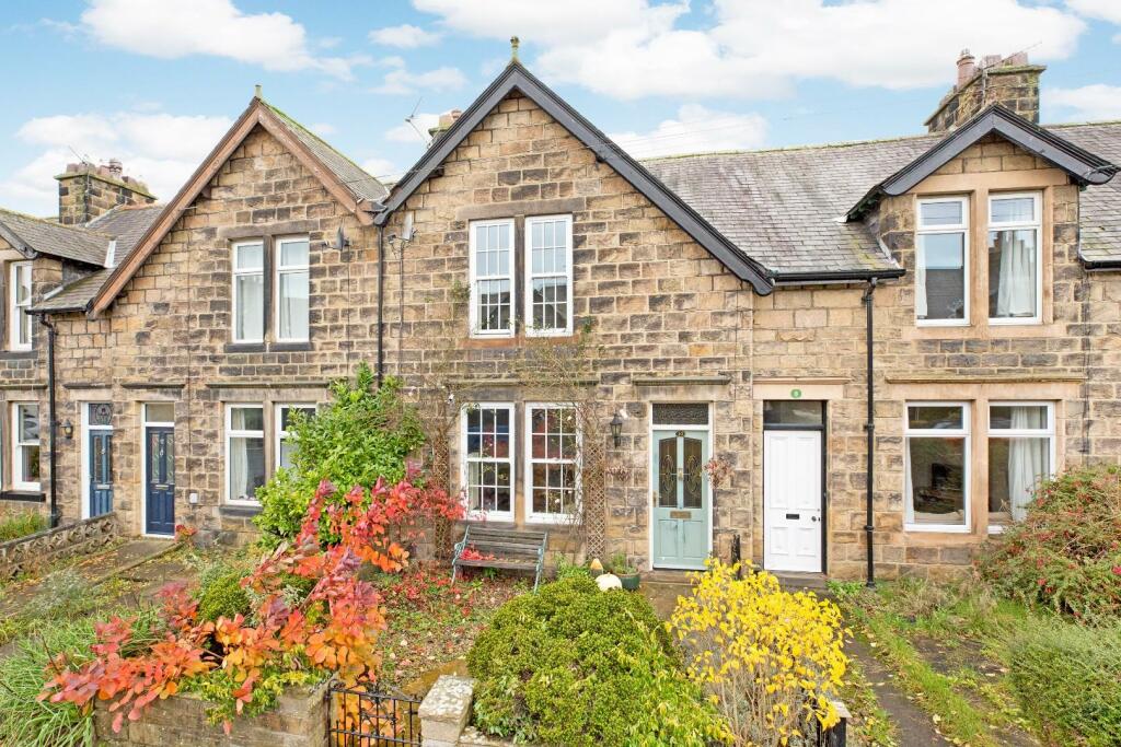 2 bedroom cottage for sale in Fenton Street, Burley In Wharfedale