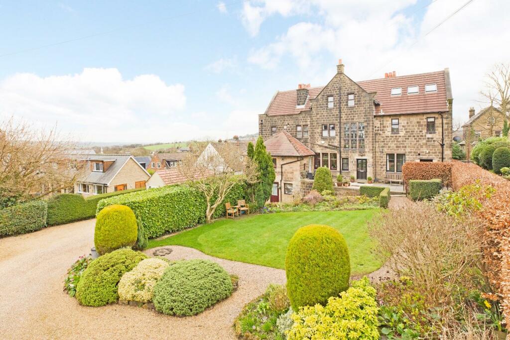 2 bedroom apartment for sale in Cleasby Road, Menston, Ilkley, LS29