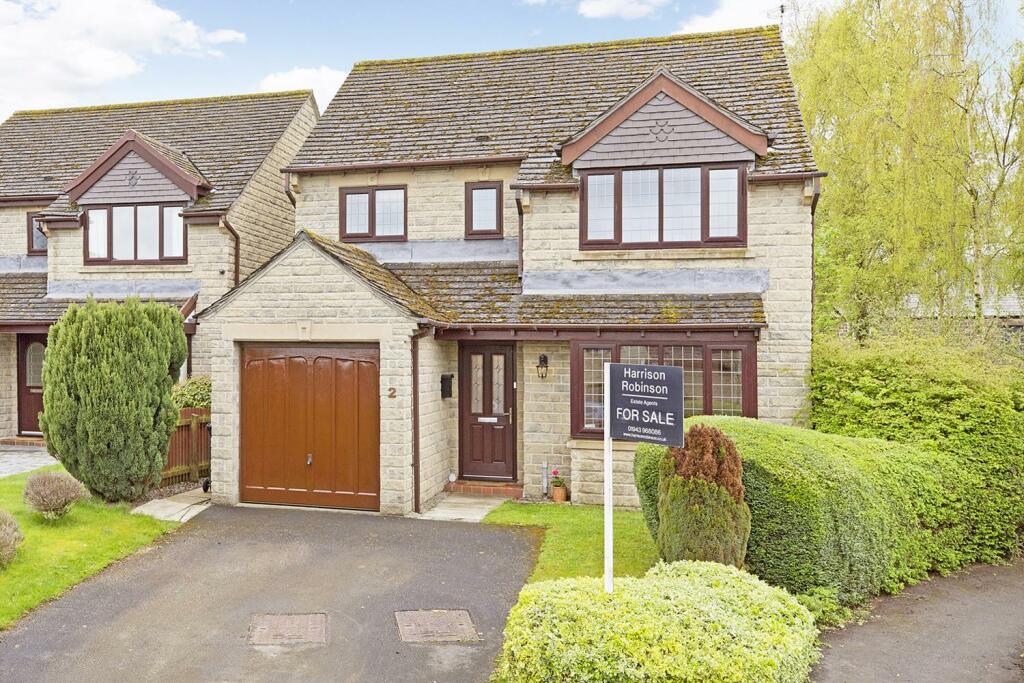 4 bedroom detached house for sale in Far Mead Croft, Burley In