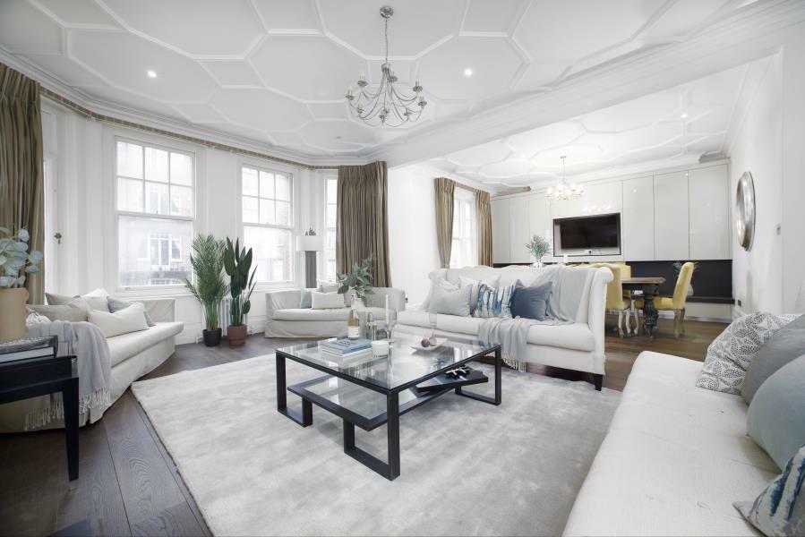 Main image of property: Oakwood Court, Abbotsbury Road, Kensington, W14