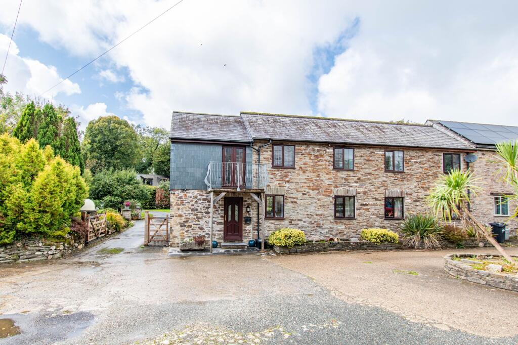 Main image of property: Liskeard, PL14