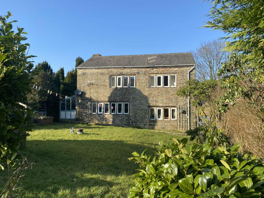 3 bedroom farm house for sale in Rough Meadow Head Farm, Pingle Lane