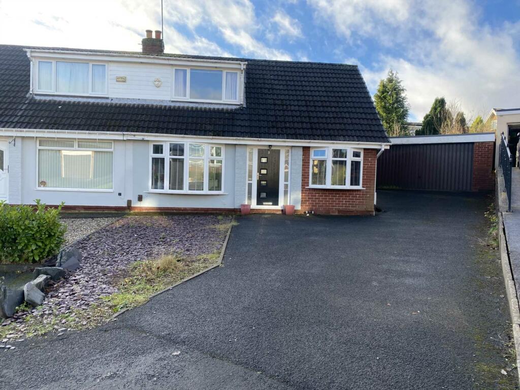 3 bedroom semidetached house for sale in Ingleton Close, Royton, OL2