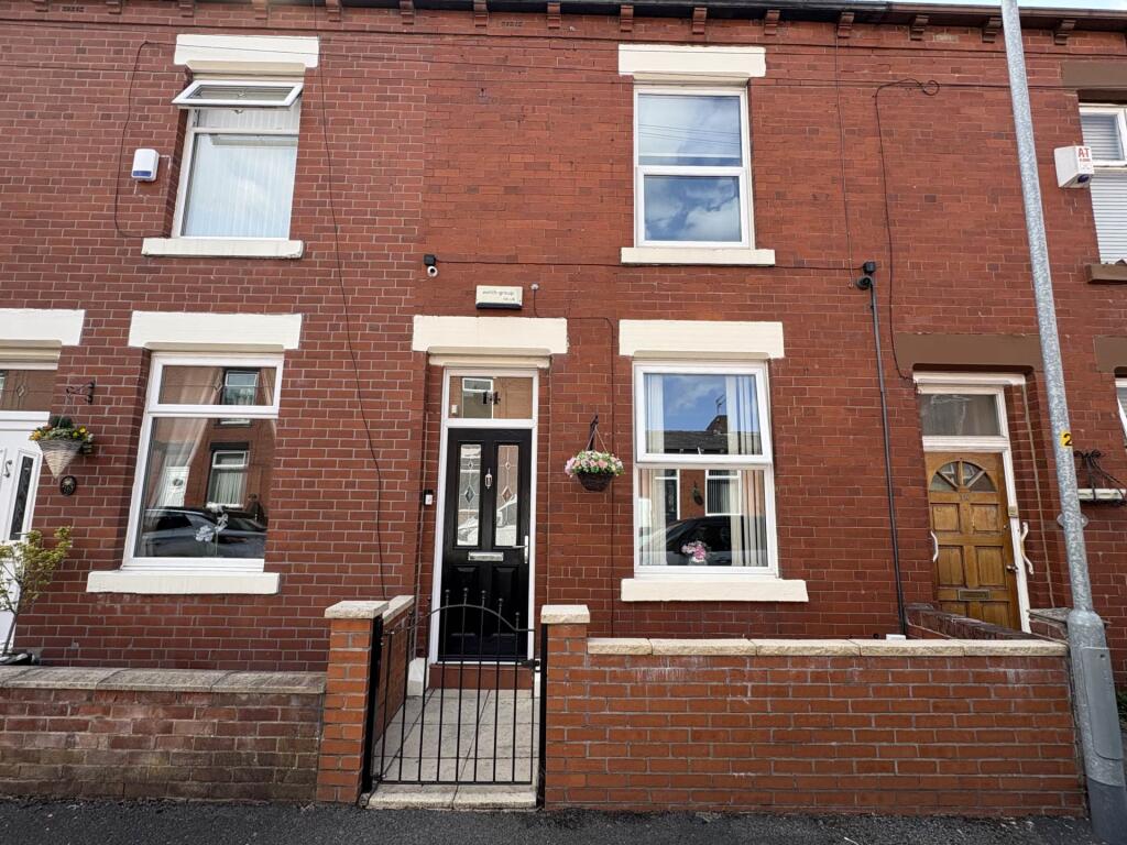 Main image of property: Bredbury Street, Chadderton
