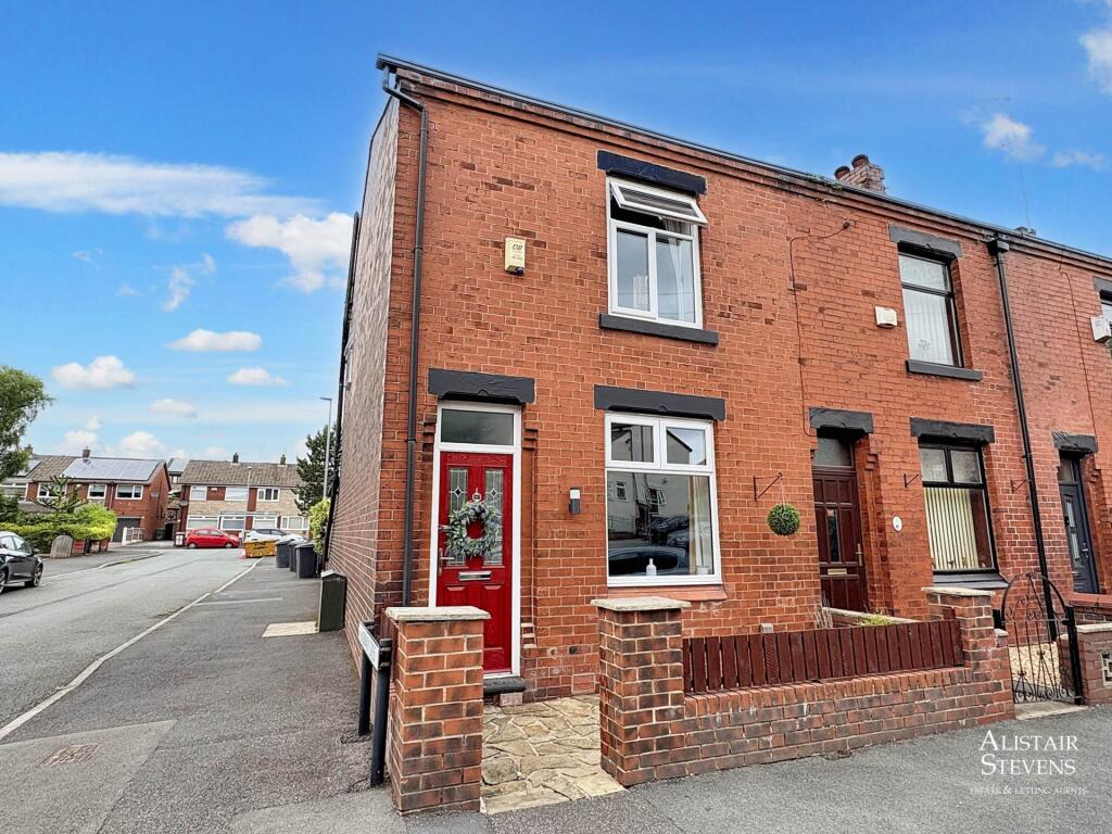 3 bedroom end of terrace house