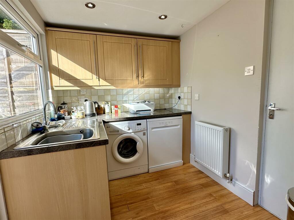 Additional property image - Foredrift Close, Southcrest, Redditch
