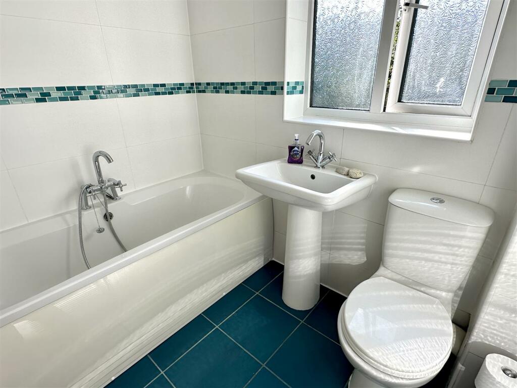 Additional property image - Foredrift Close, Southcrest, Redditch