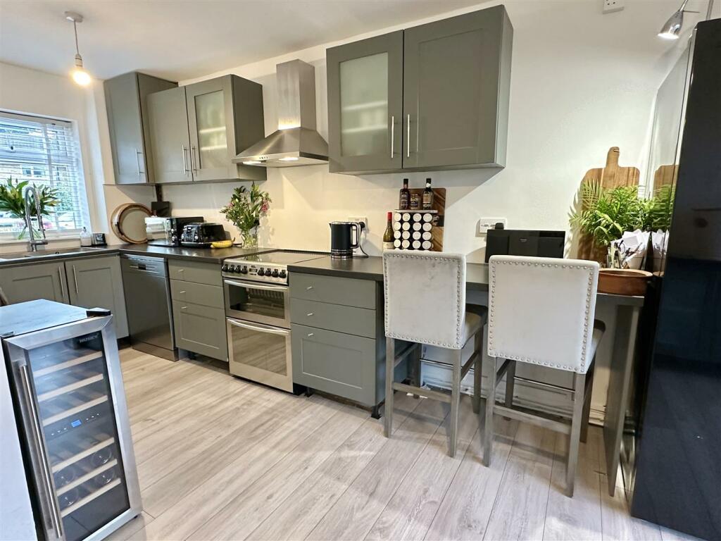 Additional property image - Castle Road, Alcester