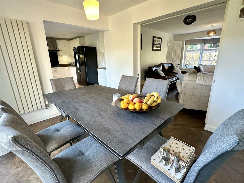 Additional property image - Coleshill Close, Hunt End, Redditch