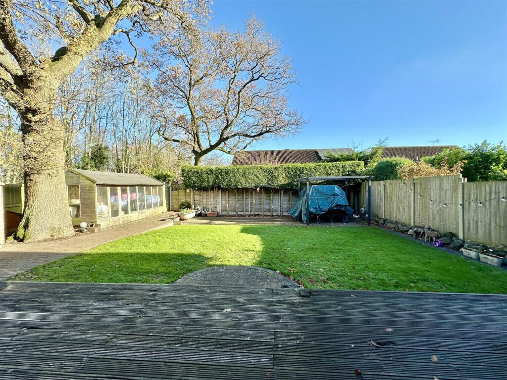 Additional property image - Coleshill Close, Hunt End, Redditch