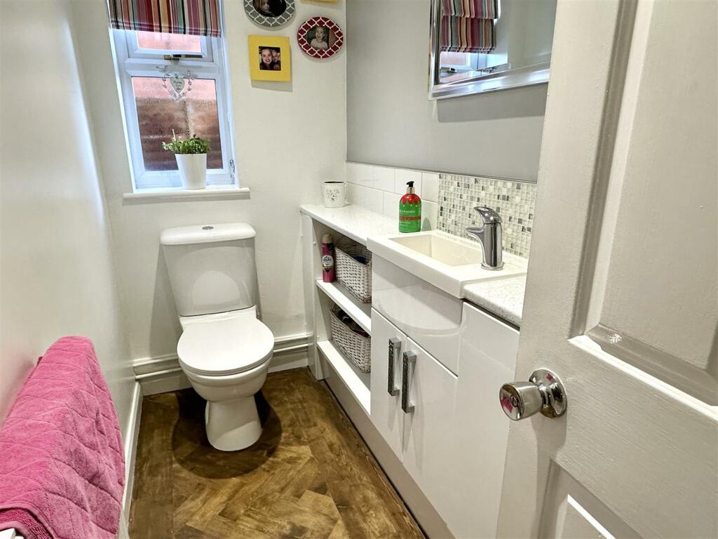 Additional property image - Coleshill Close, Hunt End, Redditch