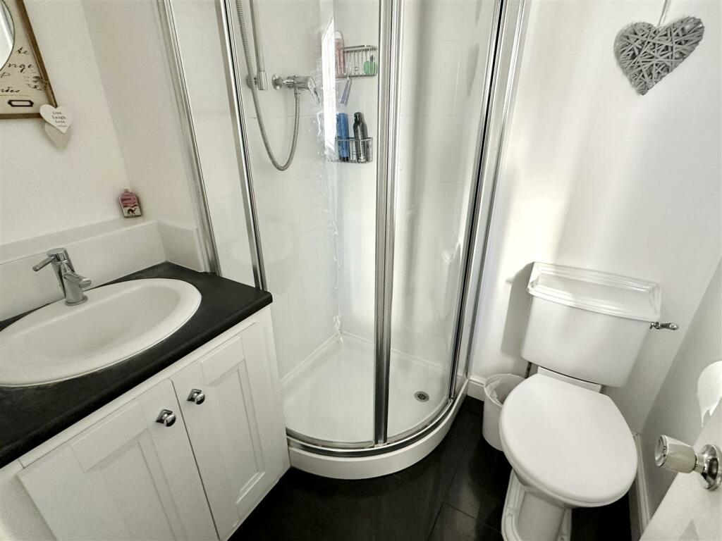 Additional property image - Coleshill Close, Hunt End, Redditch